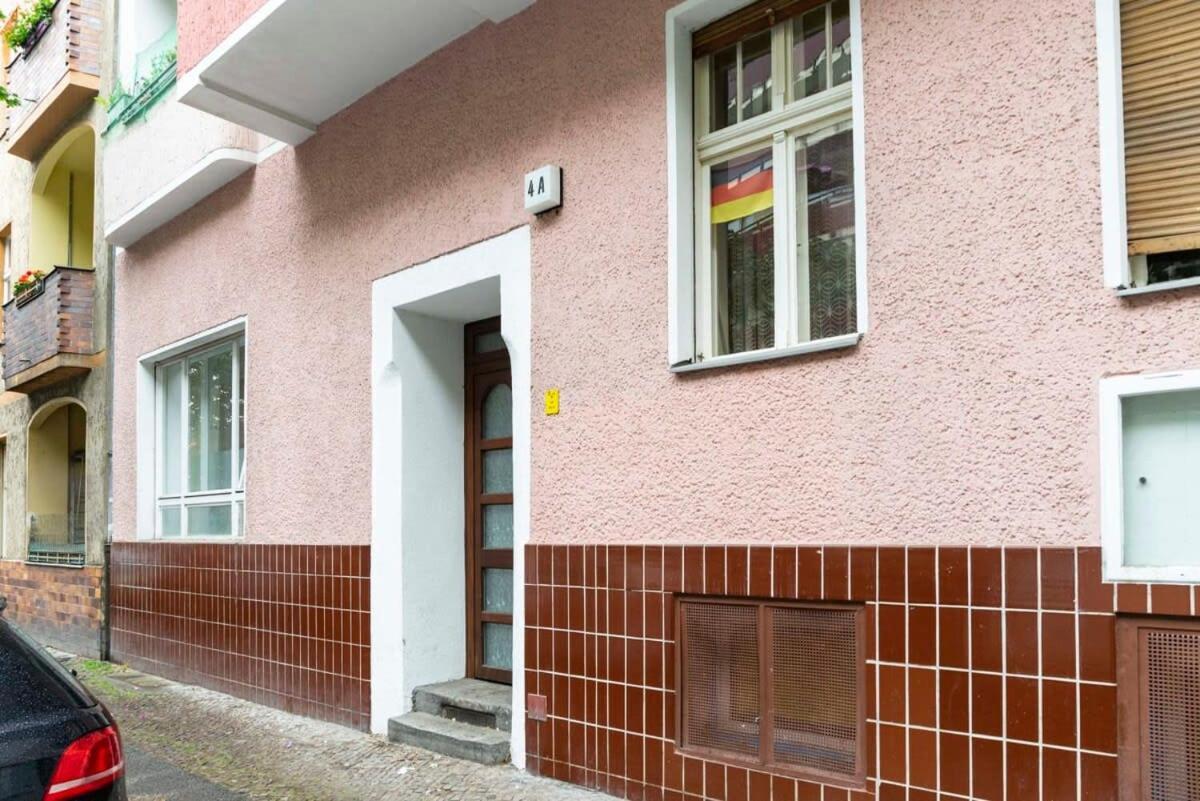 Cozy 2 Room Apartment Next To Hermannstrasse Berlín Exterior foto